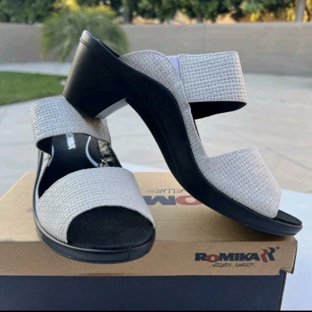 Romika Women's Sandals in Black and Cream